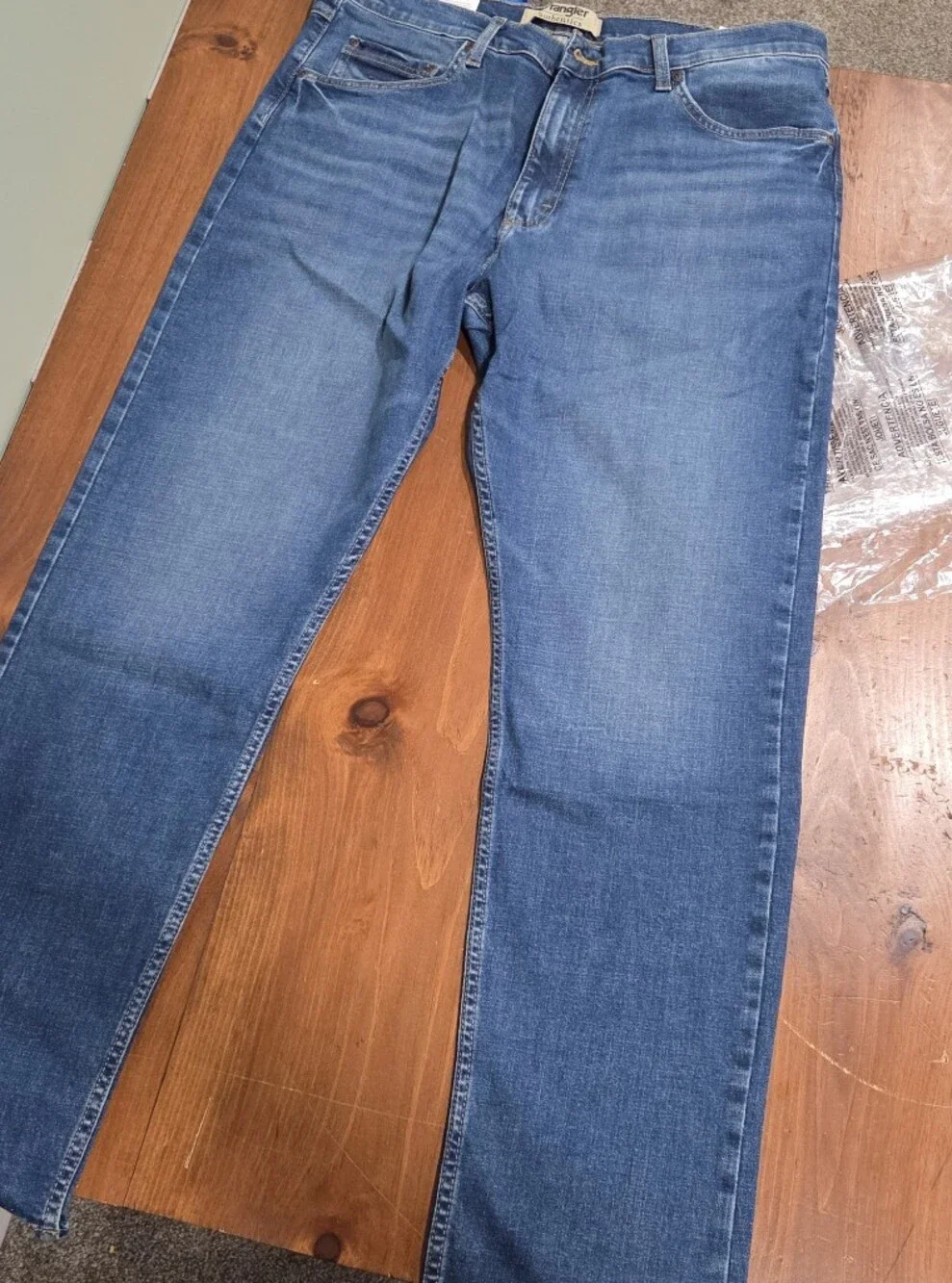 Wrangler Men's Blue Denim Jeans